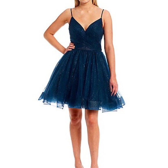 🤩 Glamour by Terani Couture
Sweetheart Neck Glitter Tulle Skirt Dress - Picture 4 of 9